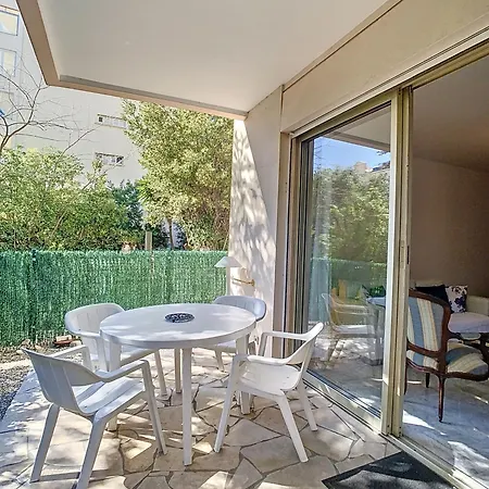 Aliscamps - 4 Pers 75m2 - Terrasse - Climatise *